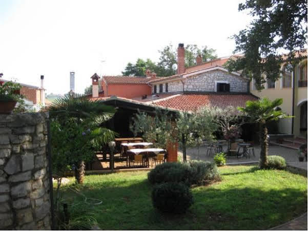 Bed And Breakfast Kolo Adults Only Bužinija Buitenkant foto