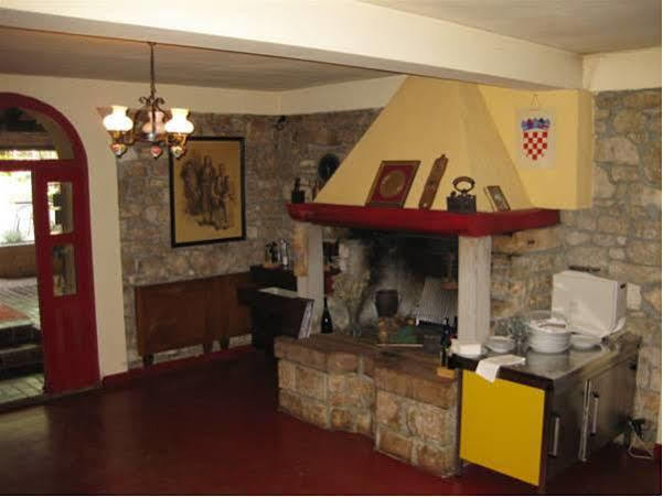 Bed And Breakfast Kolo Adults Only Novigrad Istria Buitenkant foto